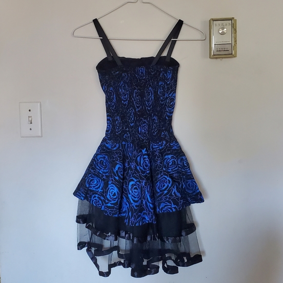 Blue Dress - Picture 2 of 3